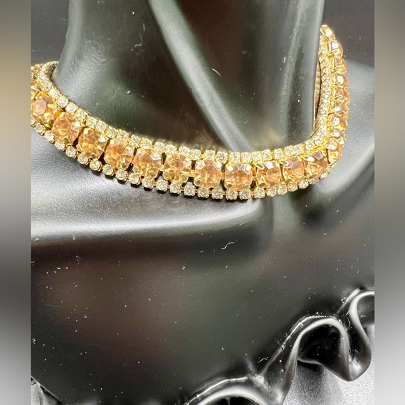 NIB Champagne Crystal Stud Earrings and Choker/Necklace Set - Picture 8 of 16